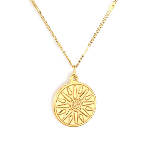 Niche Design Personality Sun Round Cake Pendant 18K Gold Necklace
